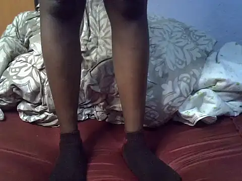 skinnysexynaughty online show from 27, 10, 2025