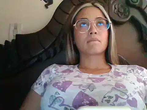 trianabell online show from 17, 2, 2025