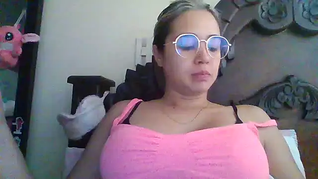 trianabell online show from 20, 2, 2025