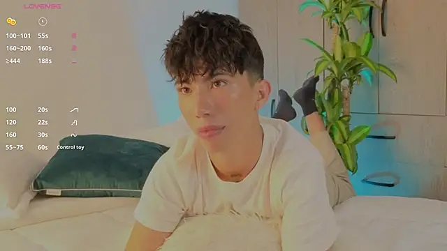 Snapshot of FabianPriince chatting on 2, 10, 2025 FabianPriince online show from 2, 10, 2025