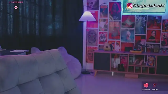 sensualkattt online show from 19, 4, 2026