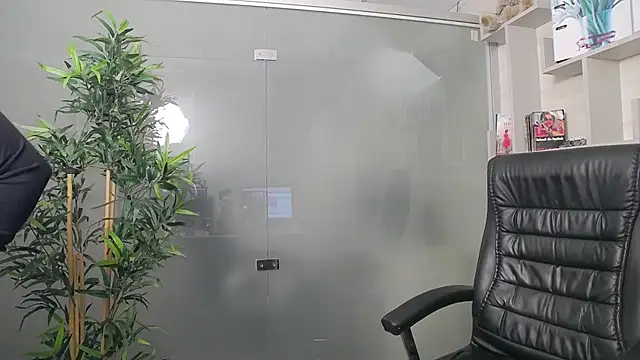 BustyAllyy online show from 5, 2, 2026