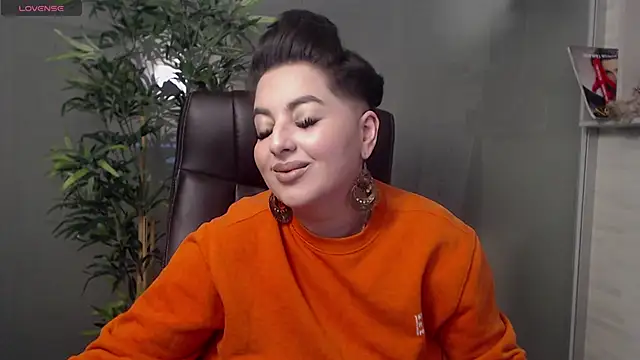BustyAllyy online show from 18, 2, 2025