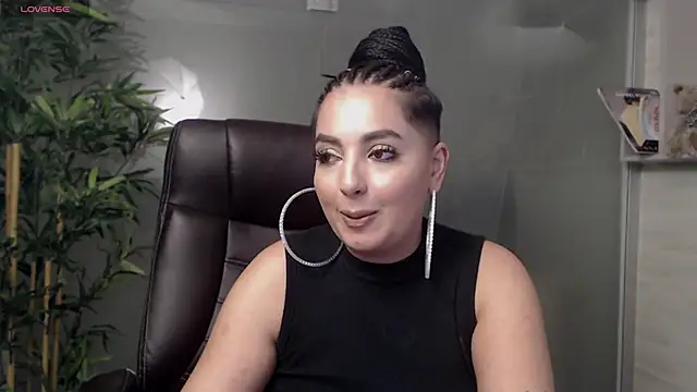 BustyAllyy online show from 4, 3, 2025