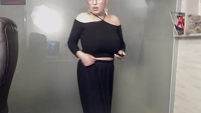 BustyAllyy online show from 6, 2, 2025