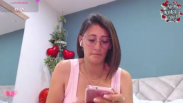 SharisWillian online show from 8, 3, 2025