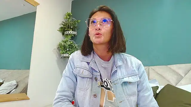 SharisWillian online show from 7, 11, 2025