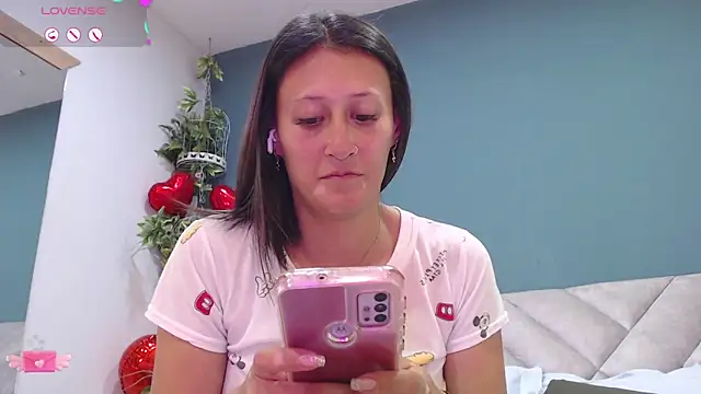 SharisWillian online show from 11, 3, 2025