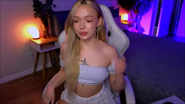 Lily Yin online show from 2, 4, 2026