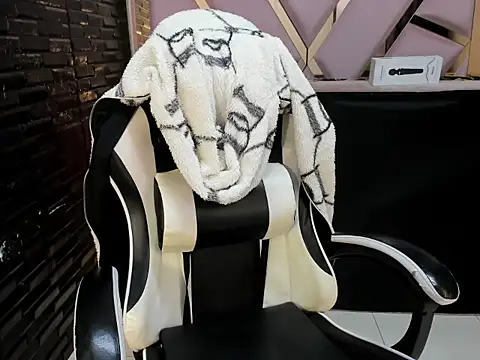 DaianaLutz online show from 31, 10, 2025