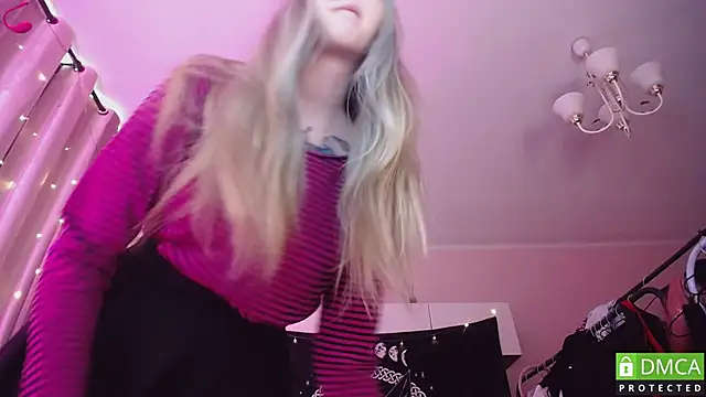 JustMeowGirl online show from 16, 5, 2026