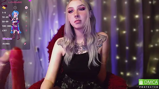 JustMeowGirl online show from 2, 12, 2024