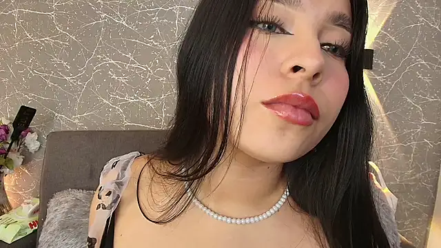 mia roux13 online show from 26, 2, 2025