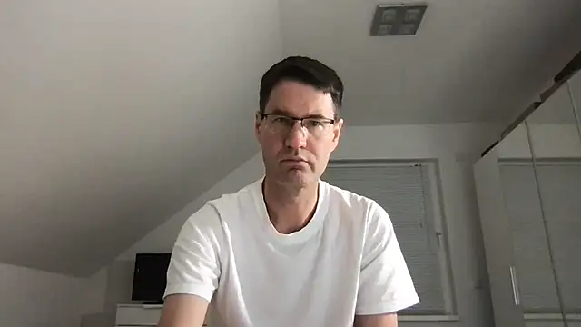 zxzx cam1 online show from 15, 12, 2024