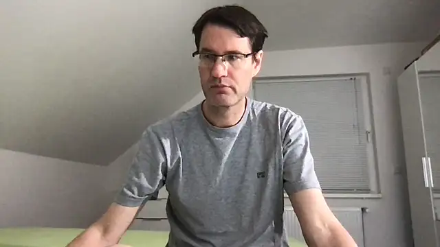 zxzx cam1 online show from 11, 10, 2025