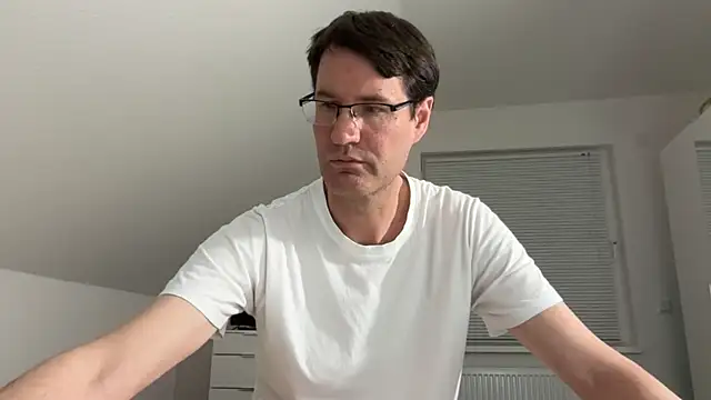 zxzx cam1 online show from 24, 4, 2026