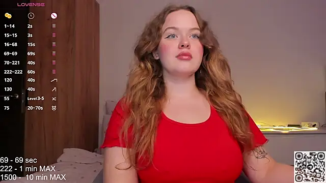 Snapshot of HANNA_MONTANAS chatting on 25, 10, 2025 HANNA MONTANAS online show from 25, 10, 2025