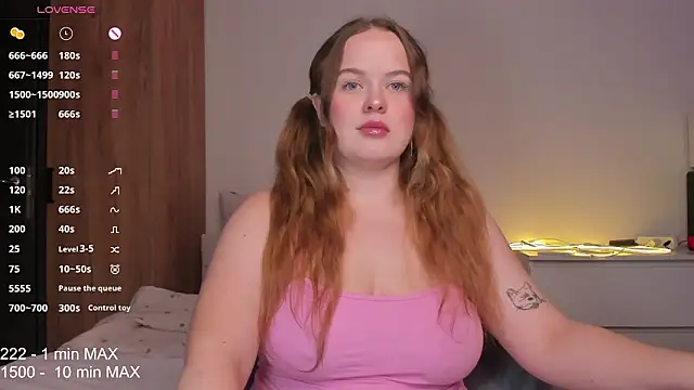 Snapshot of HANNA_MONTANAS chatting on 24, 10, 2025 HANNA MONTANAS online show from 24, 10, 2025