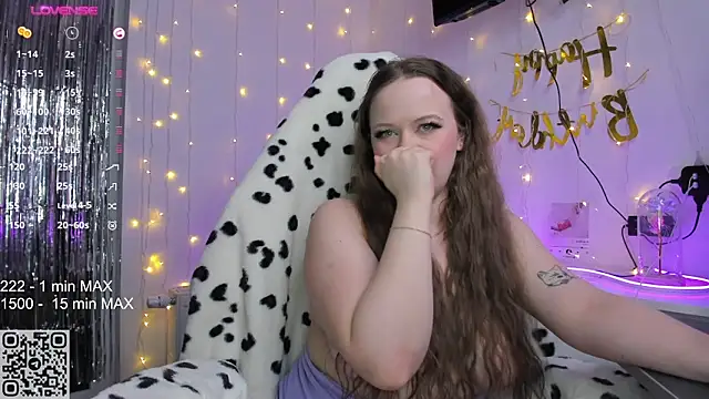 Snapshot of HANNA_MONTANAS chatting on 1, 2, 2025 HANNA MONTANAS online show from 1, 2, 2025