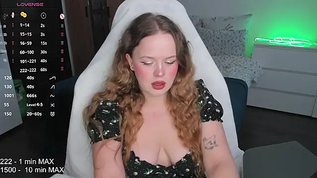 Snapshot of HANNA_MONTANAS chatting on 20, 9, 2025 HANNA MONTANAS online show from 20, 9, 2025