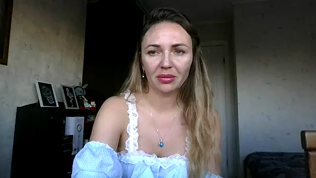 AngelinaLove28 online show from 24, 11, 2025