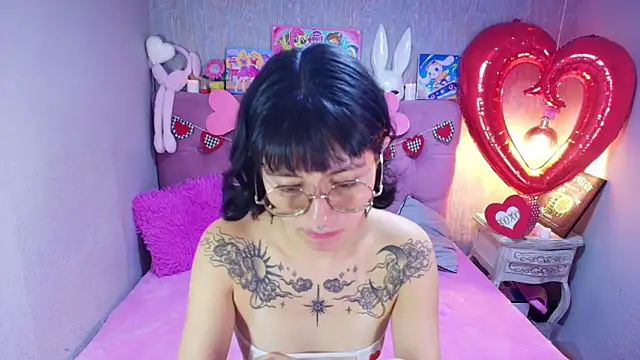 charlottemoonxz online show from 13, 2, 2026