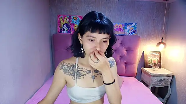 Snapshot of charlottemoonxz chatting on 16, 7, 2026 charlottemoonxz online show from 16, 7, 2026