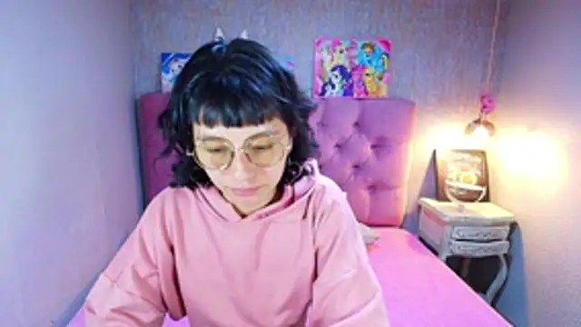 Snapshot of charlottemoonxz chatting on 24, 5, 2026 charlottemoonxz online show from 24, 5, 2026