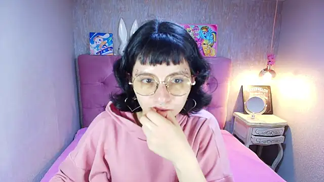 Snapshot of charlottemoonxz chatting on 25, 5, 2026 charlottemoonxz online show from 25, 5, 2026