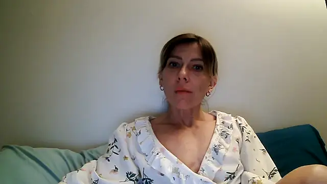 Snapshot of anechka1 chatting on 1, 5, 2026 anechka1 online show from 1, 5, 2026