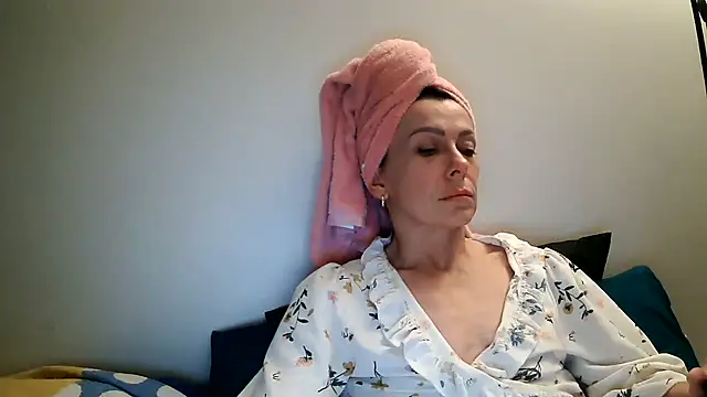 Snapshot of anechka1 chatting on 7, 6, 2026 anechka1 online show from 7, 6, 2026
