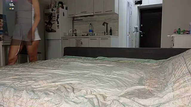 Snapshot of lluna_drug chatting on 13, 2, 2026 lluna drug online show from 13, 2, 2026