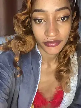 Snapshot of GoddessVee chatting on 27, 12, 2024 GoddessVee online show from 27, 12, 2024