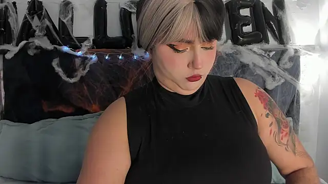 Karmilla Rosse online show from 14, 10, 2025