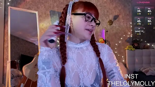 LolyMolli online show from 6, 3, 2026