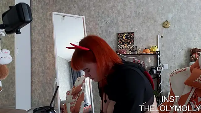 LolyMolli online show from 19, 6, 2026