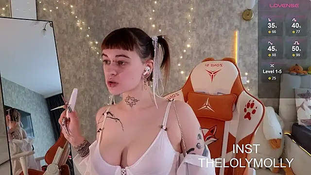 LolyMolli online show from 27, 10, 2025