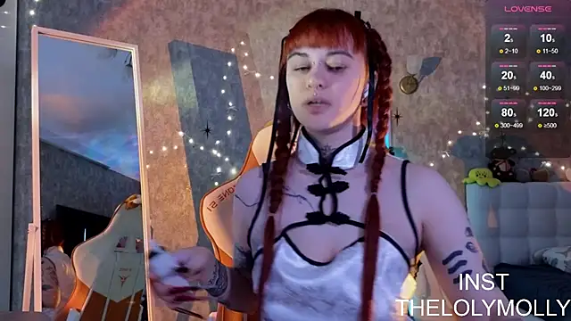 LolyMolli online show from 4, 3, 2026