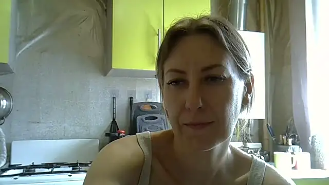 Snapshot of AshleyXHoney chatting on 2, 6, 2026 AshleyXHoney online show from 2, 6, 2026