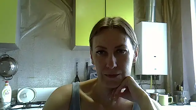 Snapshot of AshleyXHoney chatting on 25, 5, 2026 AshleyXHoney online show from 25, 5, 2026