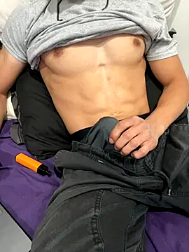 Snapshot of jusjames77 chatting on 24, 10, 2025 jusjames77 online show from 24, 10, 2025