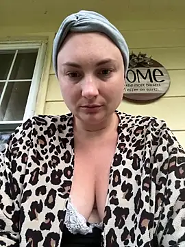 MilfyMrsRobinson online show from 26, 5, 2026
