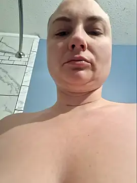 MilfyMrsRobinson online show from 20, 5, 2026