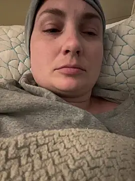MilfyMrsRobinson online show from 28, 5, 2026