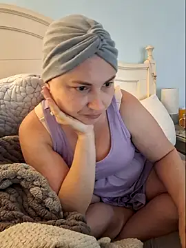 MilfyMrsRobinson online show from 28, 5, 2026