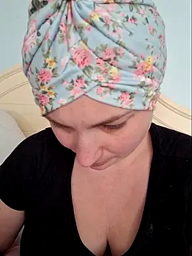 MilfyMrsRobinson online show from 24, 2, 2026