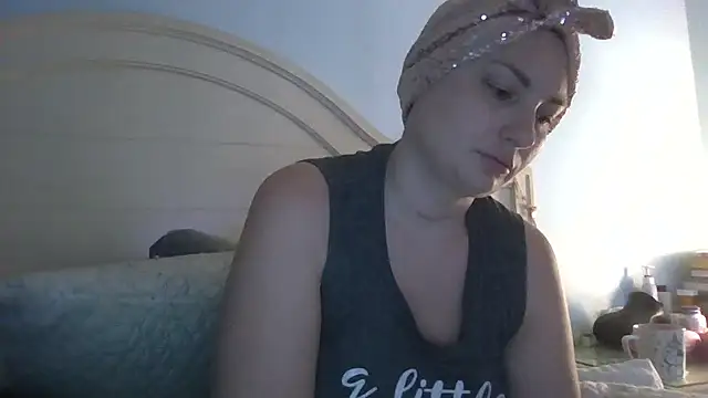 Snapshot of MilfyMrsRobinson chatting on 15, 7, 2026 MilfyMrsRobinson online show from 15, 7, 2026