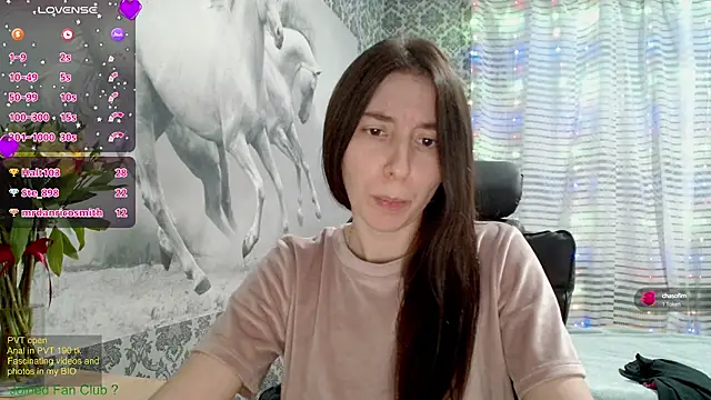 Snapshot of Wowpornoo chatting on 16, 2, 2025 Wowpornoo online show from 16, 2, 2025