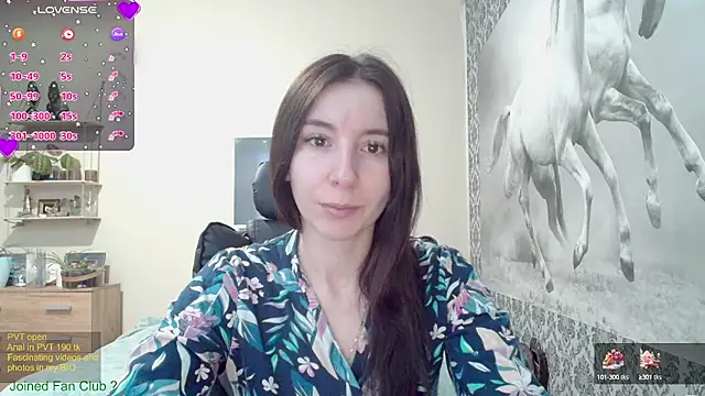 Snapshot of Wowpornoo chatting on 31, 1, 2025 Wowpornoo online show from 31, 1, 2025