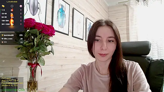 Snapshot of Wowpornoo chatting on 12, 3, 2025 Wowpornoo online show from 12, 3, 2025